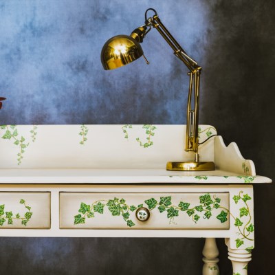 Ivy Washstand